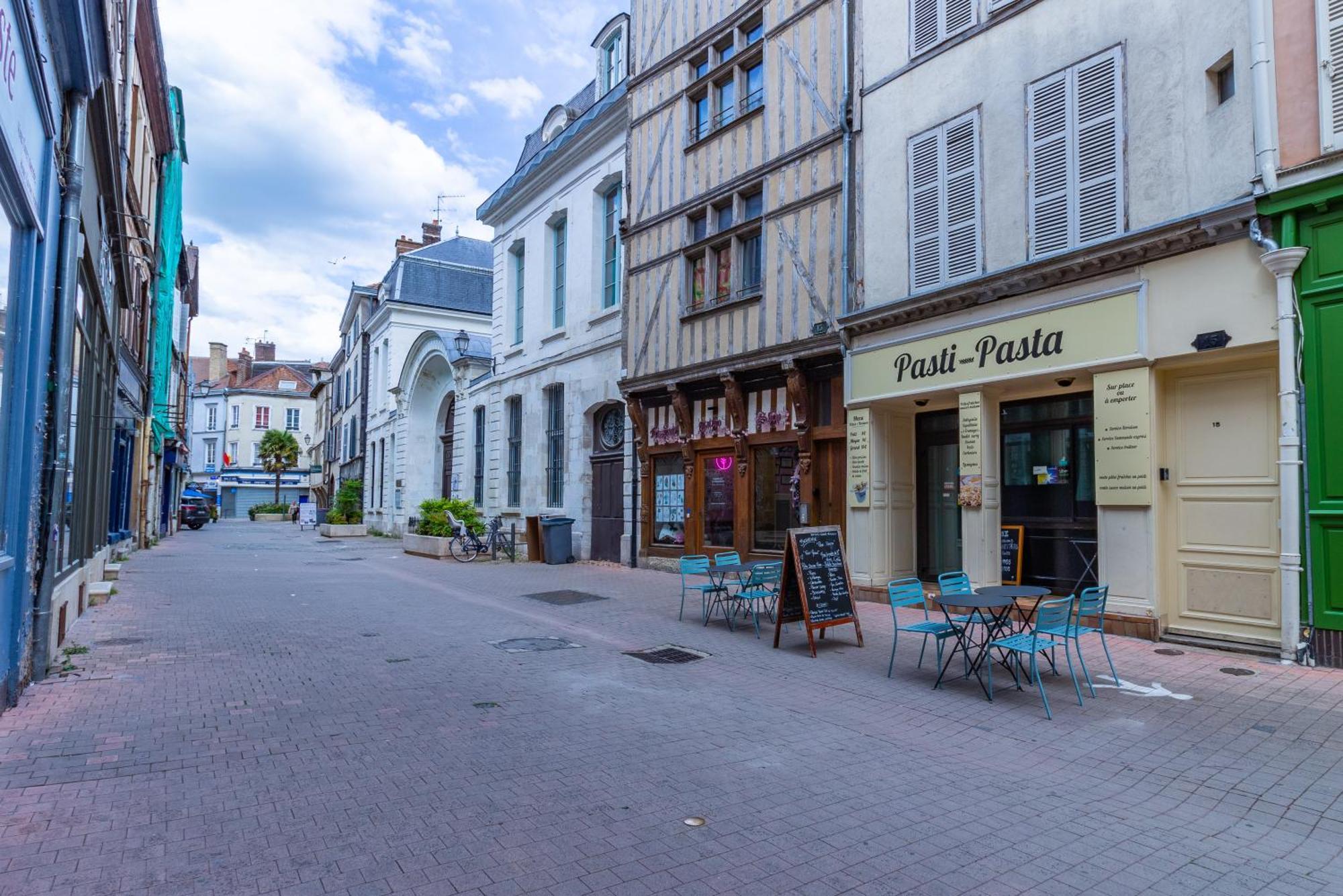 Le Troyes Clochers Экстерьер фото